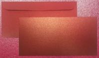 Luxusní dárková obálka - červená se zlatým práškem /9x19cm